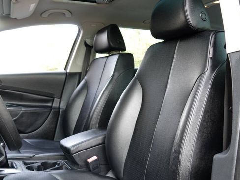 Used 2007 Volkswagen Passat 2.0T FWD image 52