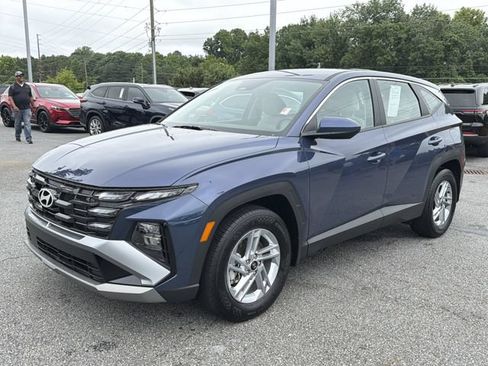 Certified 2026 Hyundai Tucson SE FWD image 3