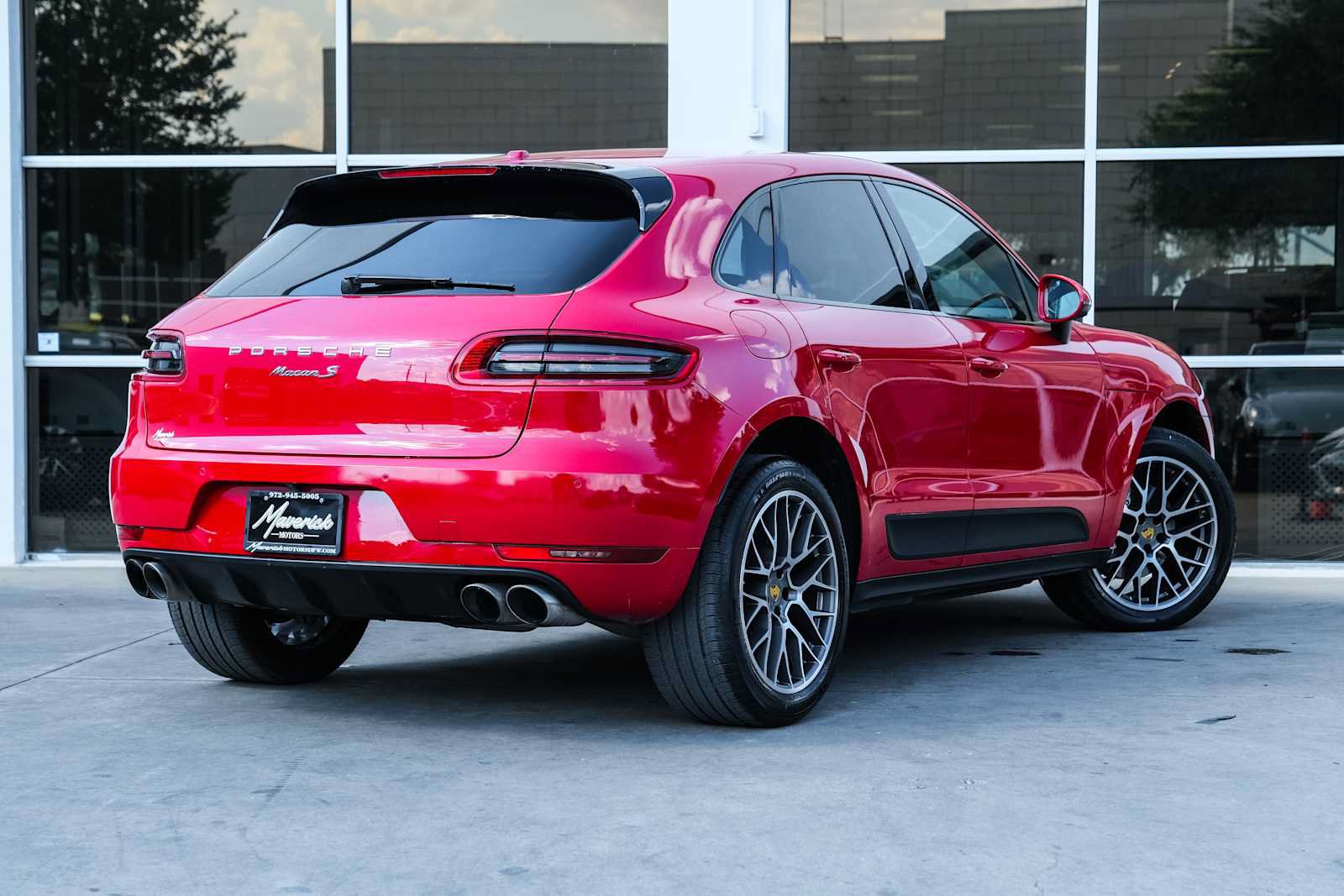 Used 2018 Porsche Macan S AWD/4WD image 10
