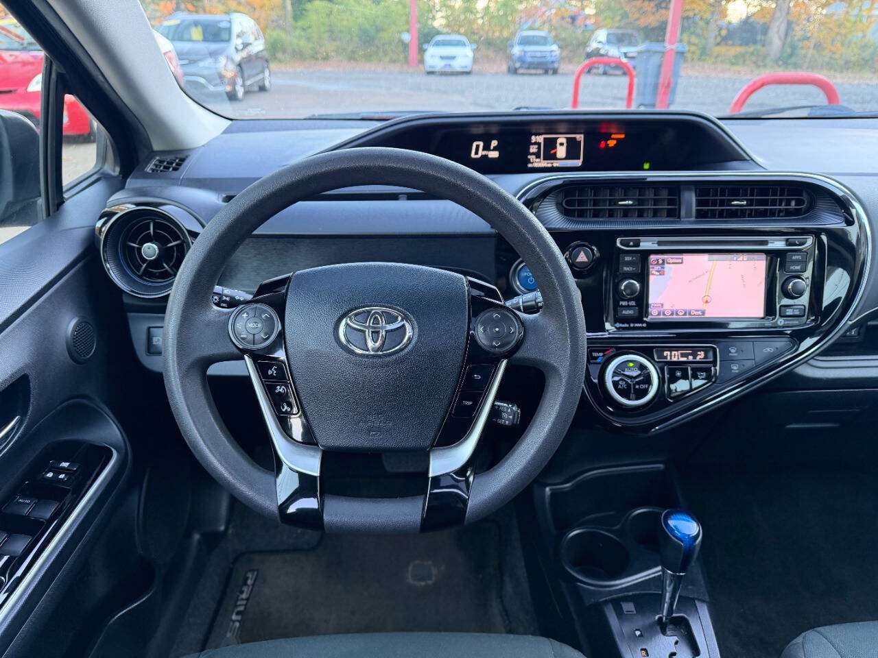 Used 2018 Toyota Prius C Three FWD image 11