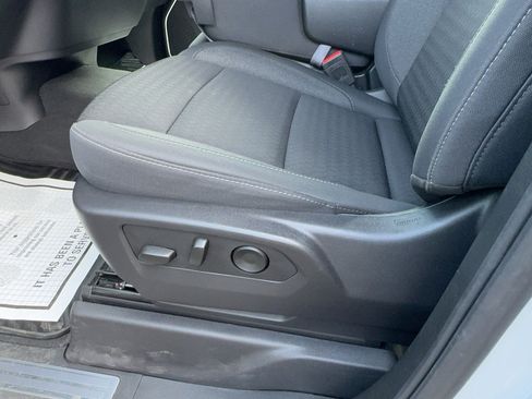Certified 2025 GMC Sierra 1500 Elevation AWD/4WD image 17