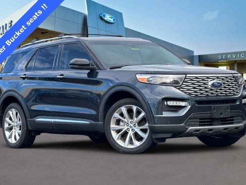 Certified 2022 Ford Explorer Platinum w/ Technology Package image 2
