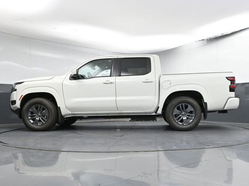 New 2025 Nissan Frontier SV w/ SV Convenience Package RWD image 28