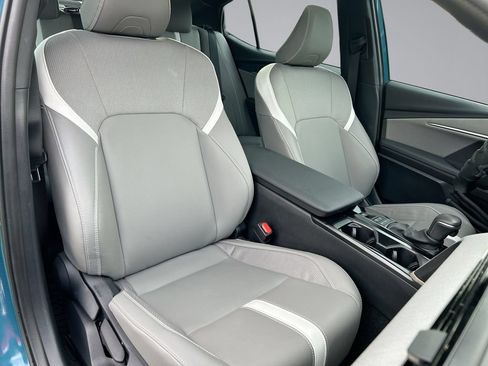 Used 2025 Toyota Camry SE w/ Multimedia Upgrade Package FWD image 31