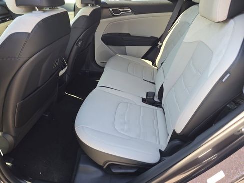 New 2026 Kia Sportage SX FWD image 17