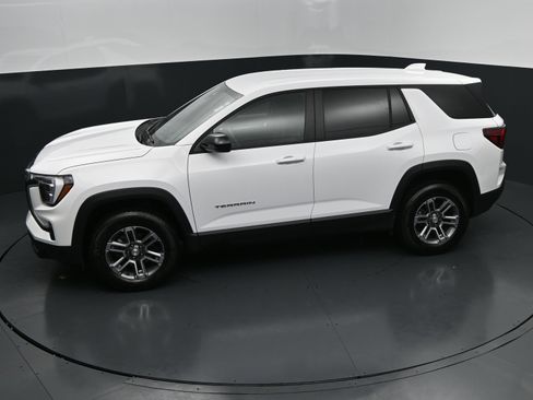 Used 2026 GMC Terrain Elevation FWD image 29