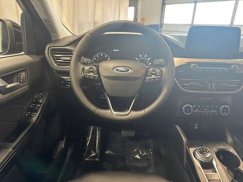 Certified 2022 Ford Escape SEL AWD/4WD image 15