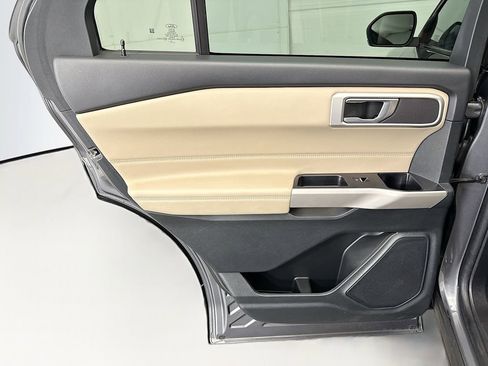 Used 2022 Ford Explorer XLT w/ Equipment Group 202A image 26