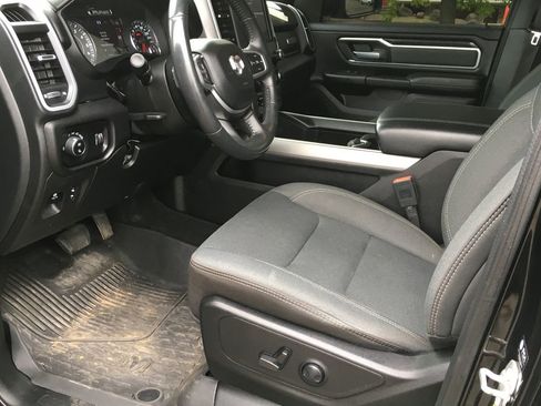 Used 2023 RAM 1500 Big Horn AWD/4WD image 4