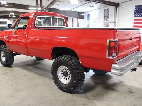 Used 1993 Dodge D/W Truck 250 image 4