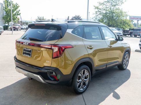 Used 2024 Kia Seltos S AWD/4WD image 7