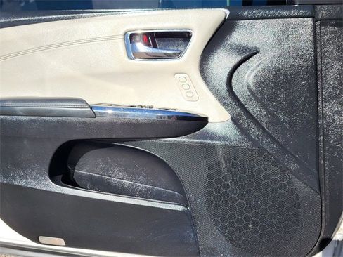 Used 2016 Toyota Avalon XLE image 21