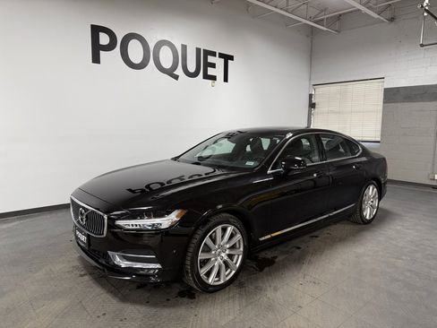 Used 2017 Volvo S90 T6 Inscription w/ Vision Package image 2