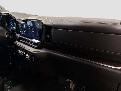 Used 2023 GMC Sierra 1500 SLT AWD/4WD image 42