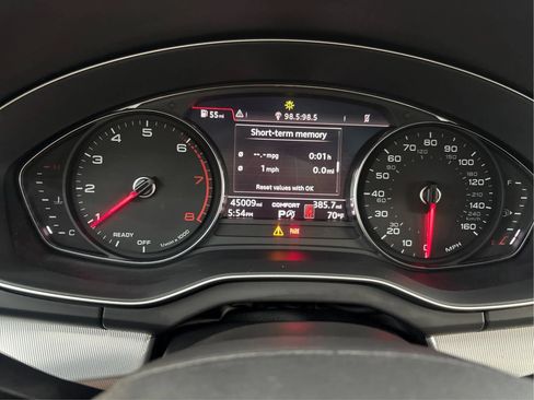 Used 2020 Audi Q5 2.0T Premium w/ Titanium Sport Package AWD/4WD image 23