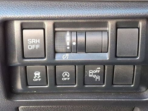 Used 2023 Subaru Crosstrek 2.5i Limited w/ Moonroof Package image 24