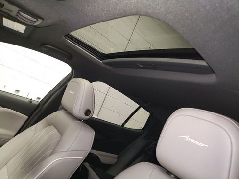 New 2026 Buick Envista Sport Touring FWD image 27