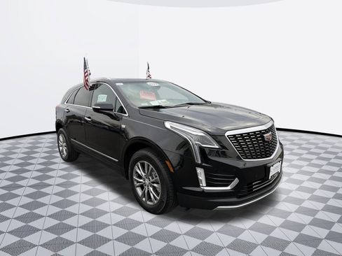 Certified 2022 Cadillac XT5 Premium Luxury image 4