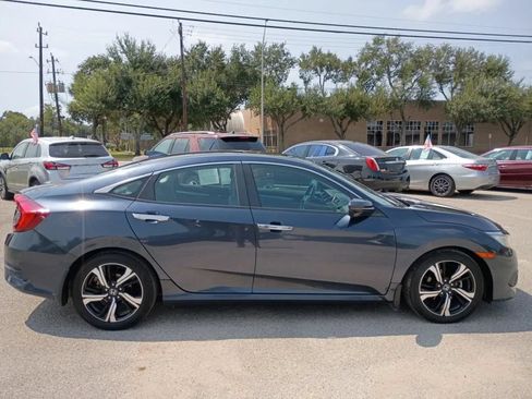 Used 2016 Honda Civic Touring image 6