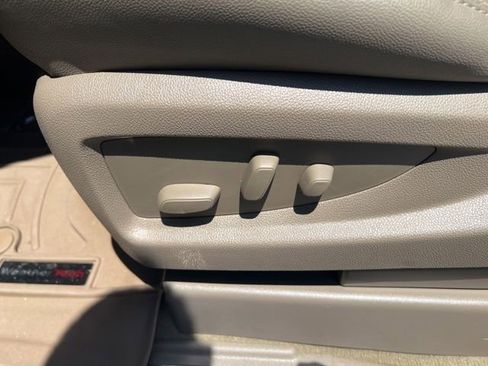 Used 2016 Chevrolet Suburban LTZ AWD/4WD image 33