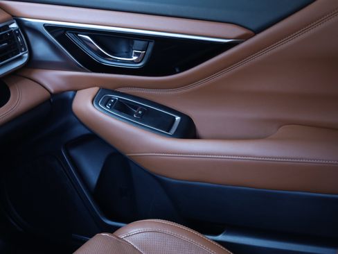 Used 2021 Subaru Legacy Touring XT image 12