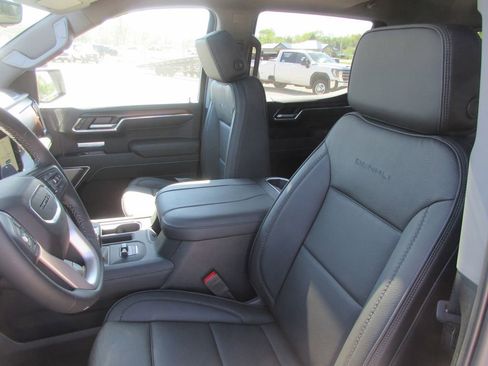 New 2026 GMC Sierra 1500 Denali AWD/4WD image 16