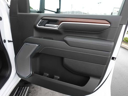 New 2025 GMC Sierra 2500 Denali AWD/4WD image 30