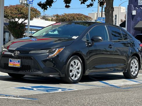 Used 2020 Toyota Corolla LE FWD image 8