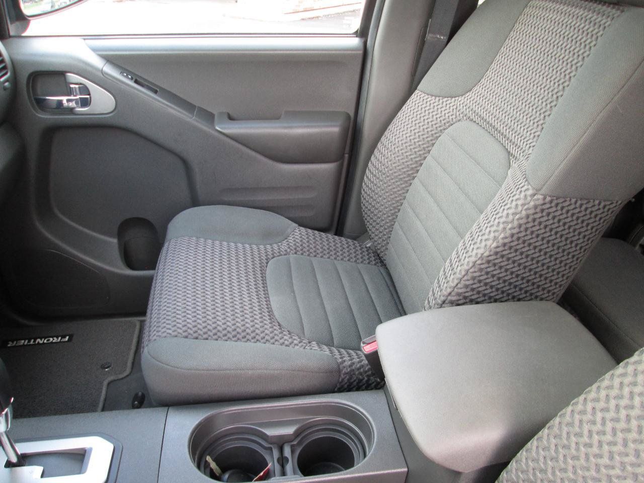 Used 2020 Nissan Frontier SV AWD/4WD image 26