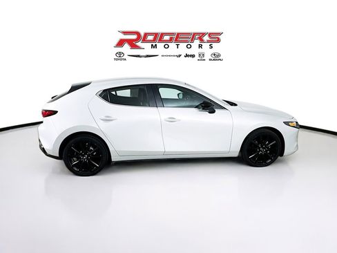 Used 2024 MAZDA MAZDA3 s image 9