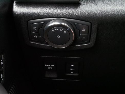 Used 2020 Ford F150 XLT w/ Equipment Group 302A Luxury AWD/4WD image 27