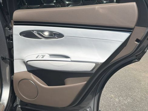 New 2026 Genesis GV70 2.5T Advanced AWD/4WD image 16