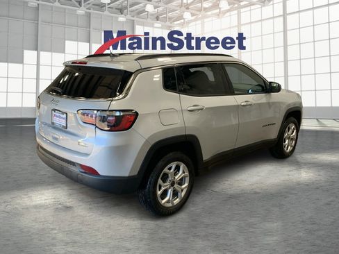 New 2026 Jeep Compass Latitude AWD/4WD image 5