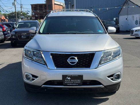 Used 2015 Nissan Pathfinder SV w/ Cargo Package AWD/4WD image 2