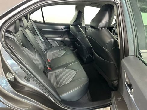 Used 2024 Toyota Camry SE image 27
