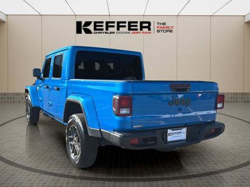 New 2026 Jeep Gladiator Sport image 3