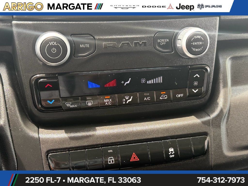Used 2025 RAM ProMaster 2500 w/ U-Haul Equipment Group FWD image 25