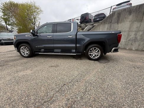 Used 2022 GMC Sierra 1500 SLT w/ SLT Premium Plus Package AWD/4WD image 2