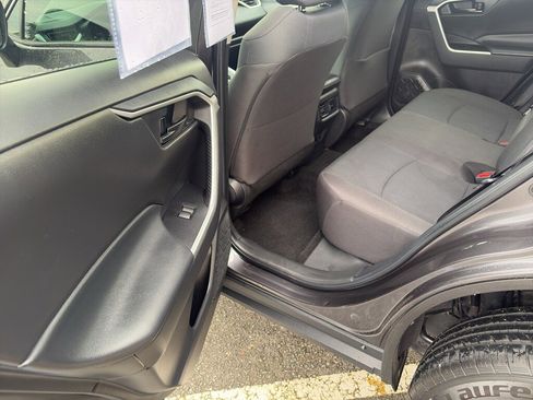 Used 2024 Toyota RAV4 LE image 13