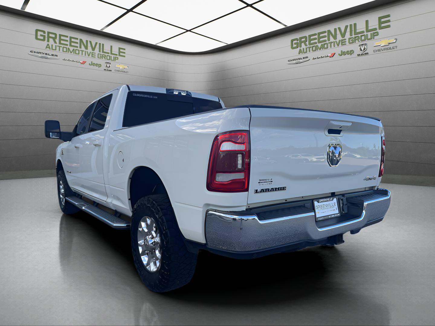 Used 2023 RAM 2500 Laramie AWD/4WD image 4