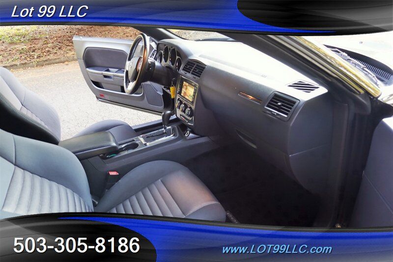 Used 2014 Dodge Challenger SXT RWD image 16