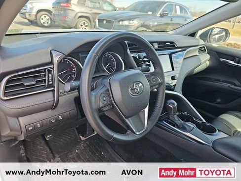 Used 2020 Toyota Camry SE w/ Convenience Package image 8