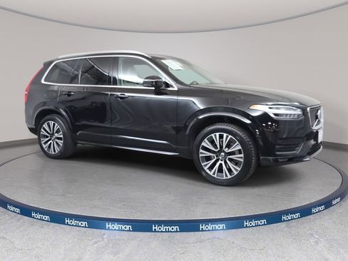 Used 2020 Volvo XC90 T5 Momentum w/ Protection Package Premier image 4