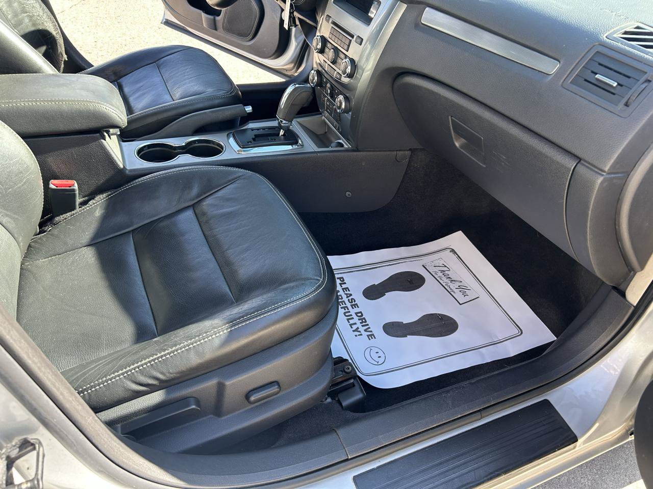 Used 2010 Ford Fusion SEL FWD image 12