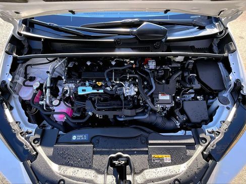 Used 2025 Toyota Prius LE image 29