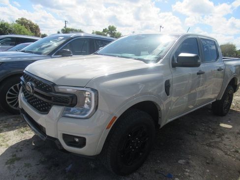 Used 2025 Ford Ranger XLT w/ Black Appearance Package image 3