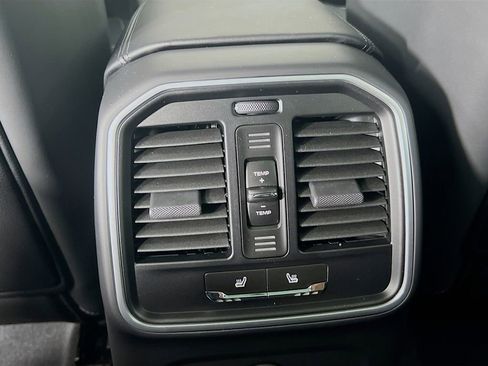 New 2026 Porsche Macan Turbo image 27