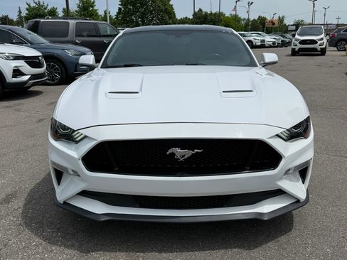 Used 2019 Ford Mustang GT w/ Equipment Group 301A RWD image 2