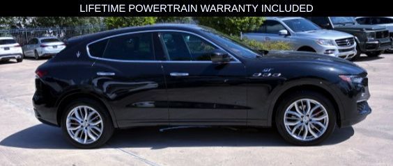 Used 2022 Maserati Levante GT AWD/4WD image 12