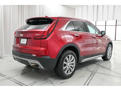 Used 2023 Cadillac XT4 Premium Luxury AWD/4WD image 7